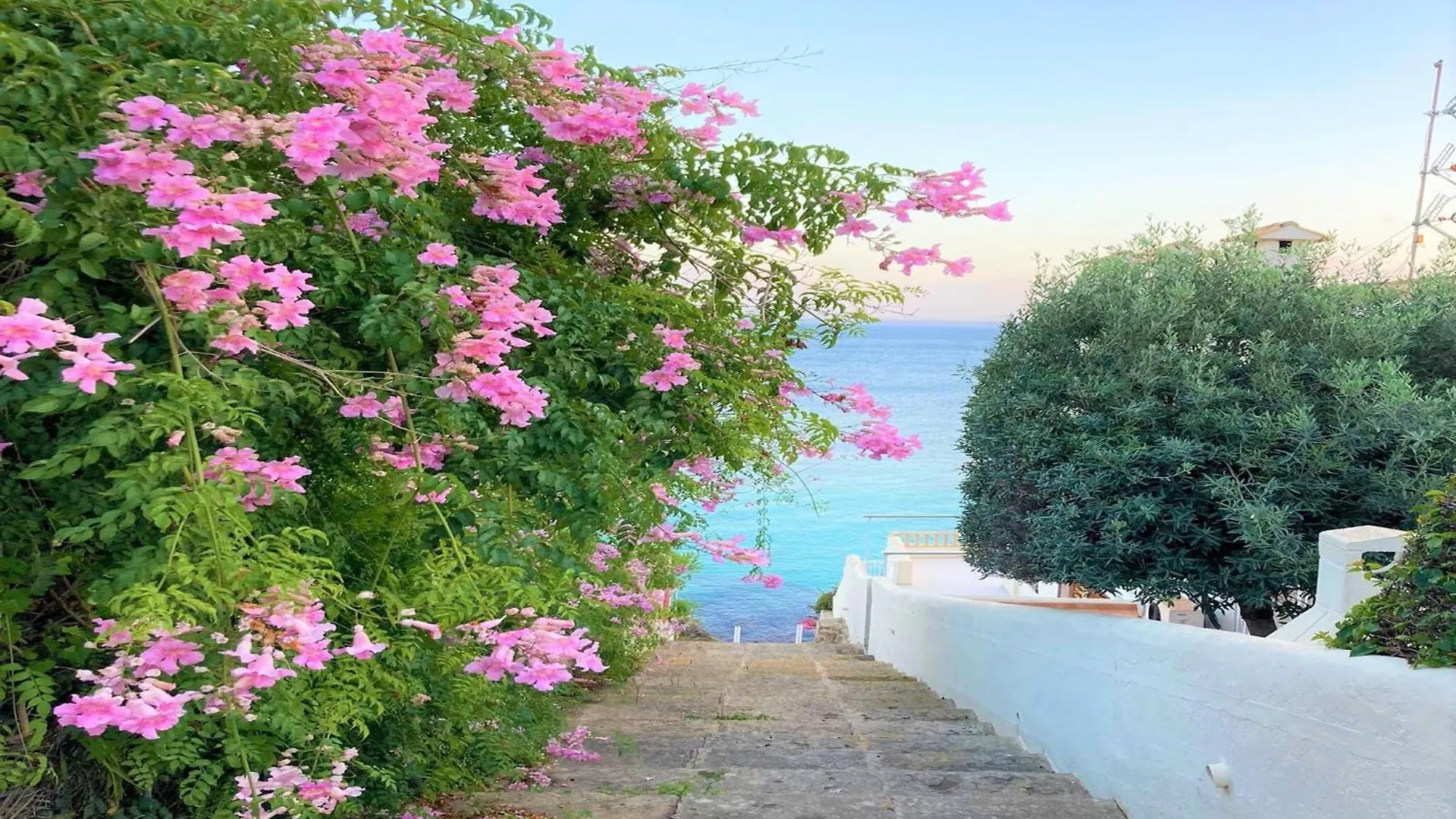 Stunning Villa With Private Terrace Alcanada Дом отдыха