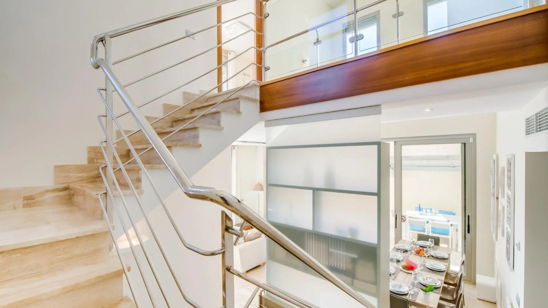 Дом отдыха Stunning Villa With Private Terrace Alcanada