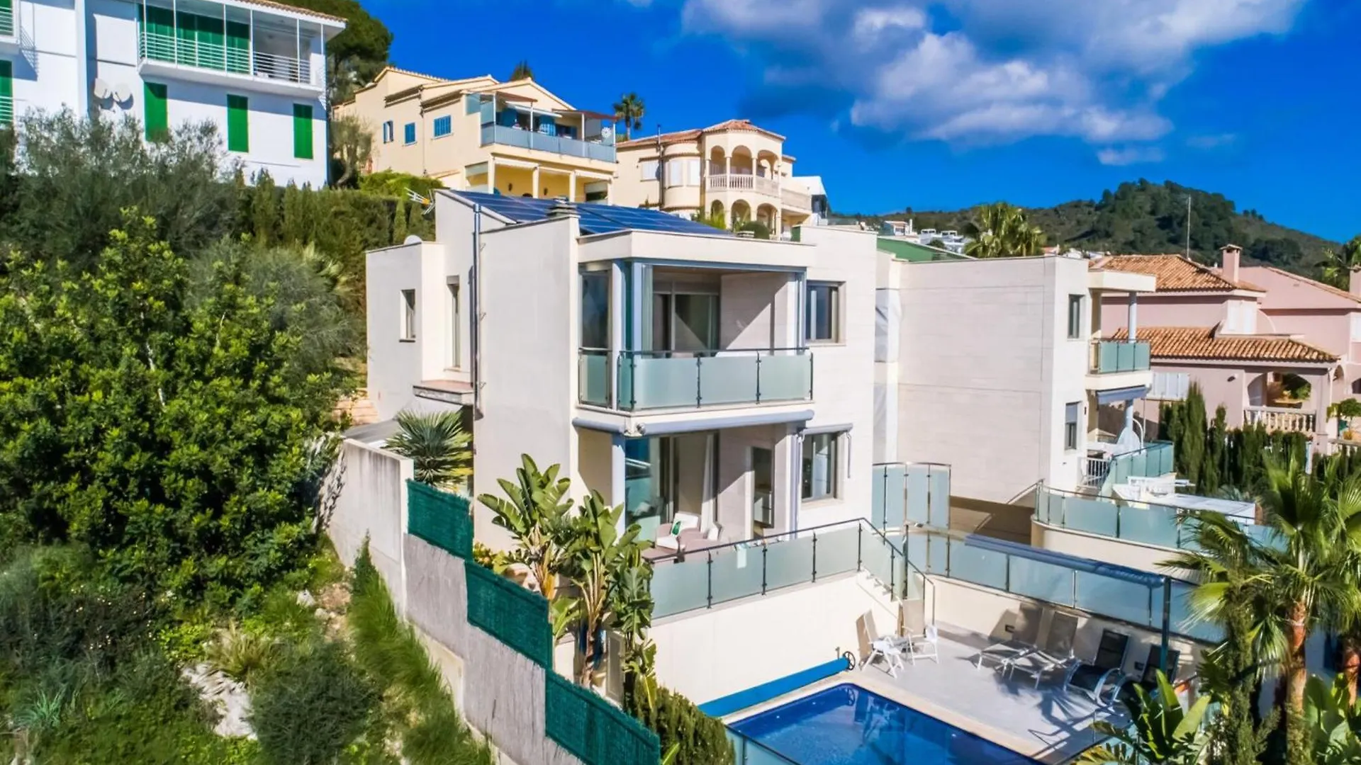 Stunning Villa With Private Terrace Alcanada Дом отдыха