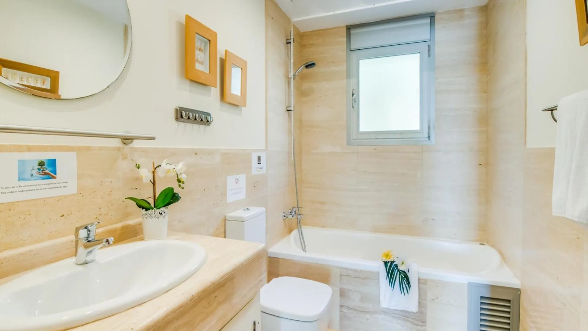 Дом отдыха Stunning Villa With Private Terrace Alcanada