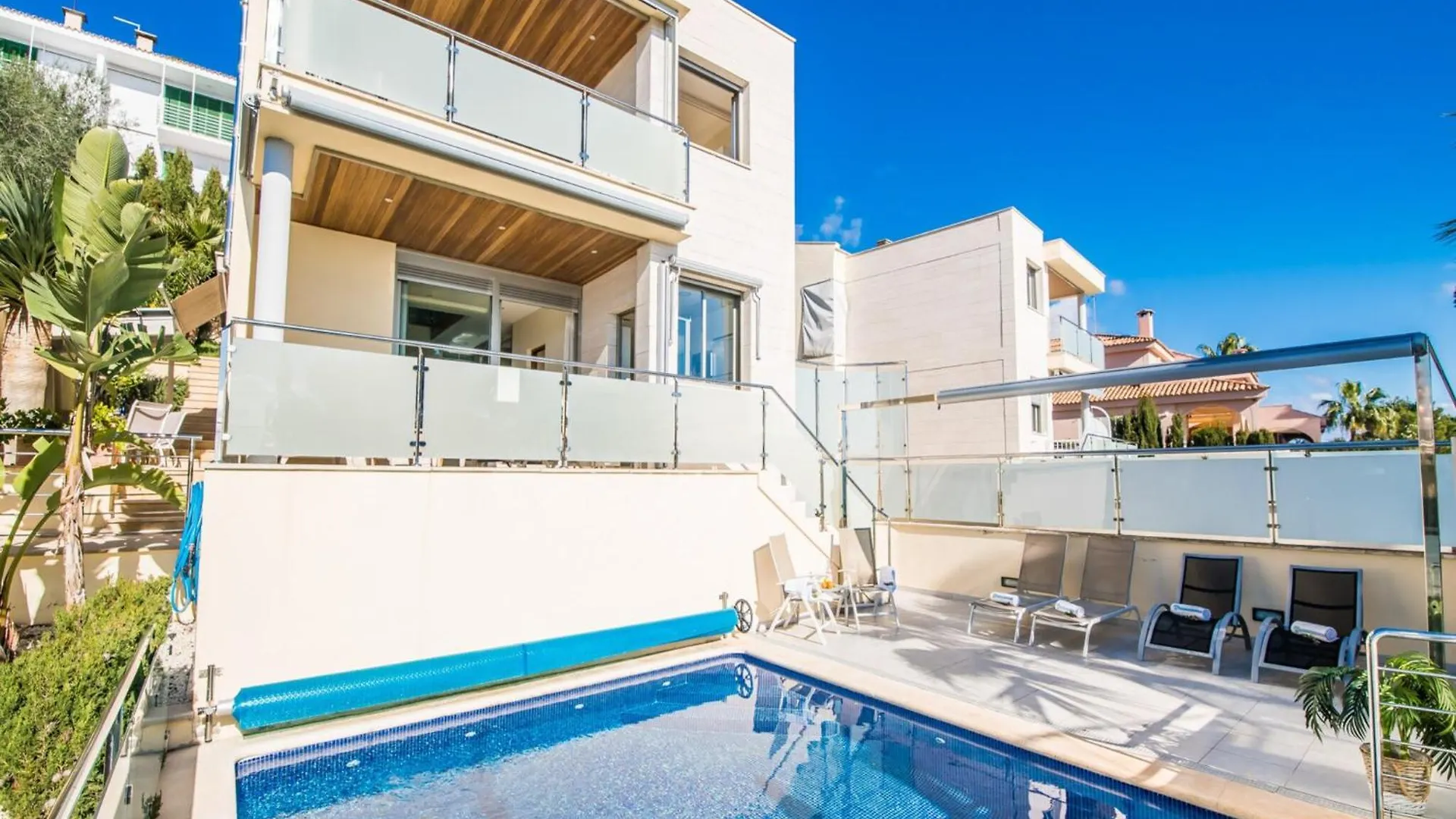 Stunning Villa With Private Terrace Alcanada Испания
